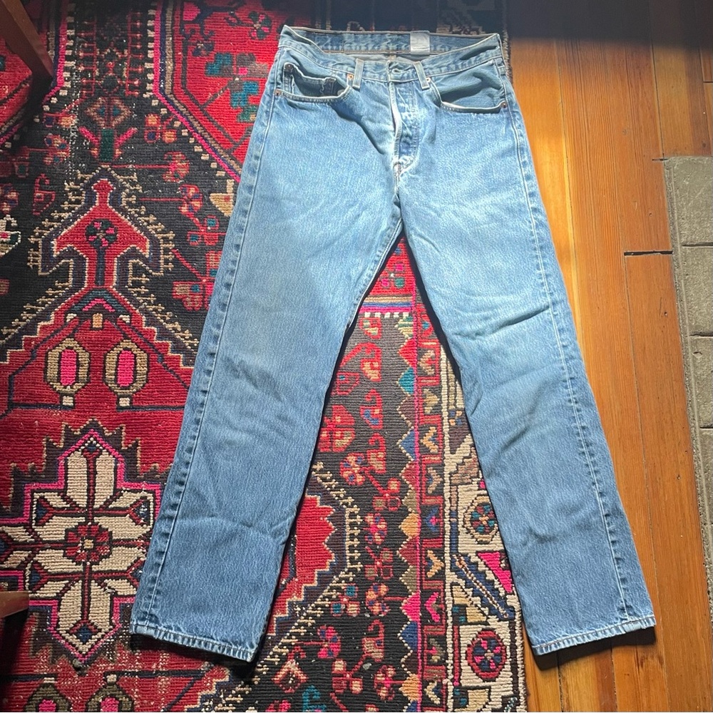 Vintage Levi 501 midrise